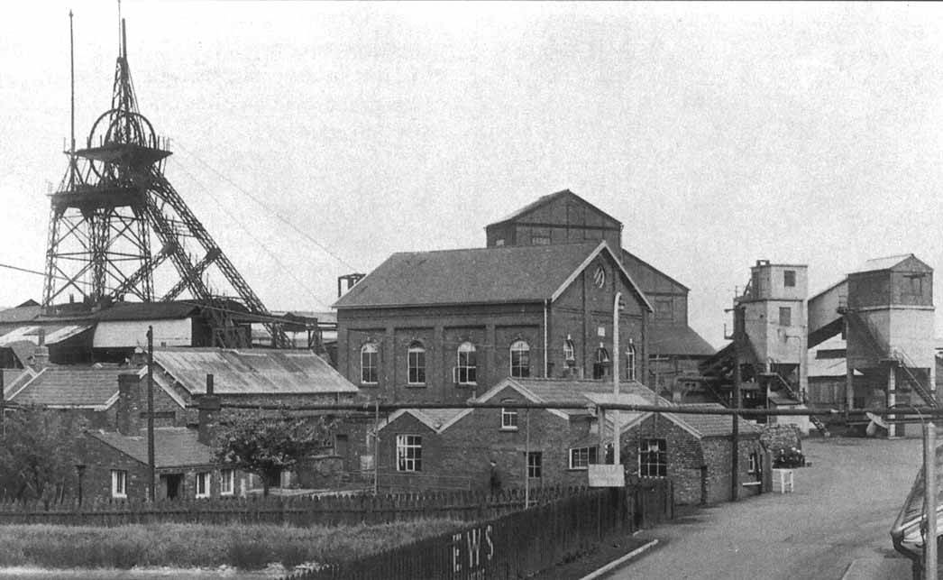 Gibfield Colliery from Coal Pit Lane, at the time it closed in 1963. The headgear is above the downcast Arley Pit sunk in 1872. Photo by courtesy of Alan Davies
