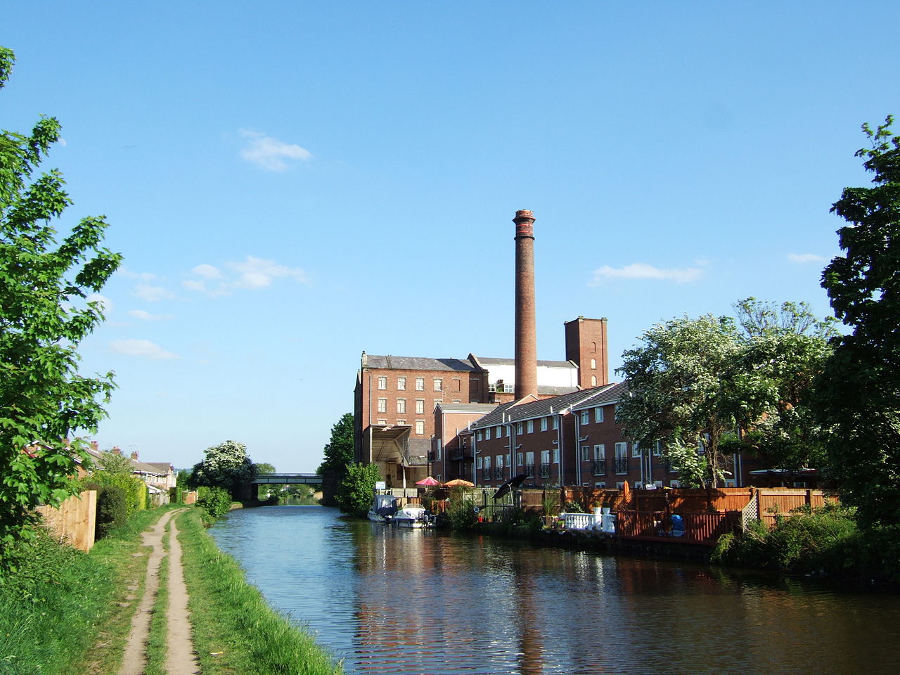 The Leeds Liverpool Canal in Burscough