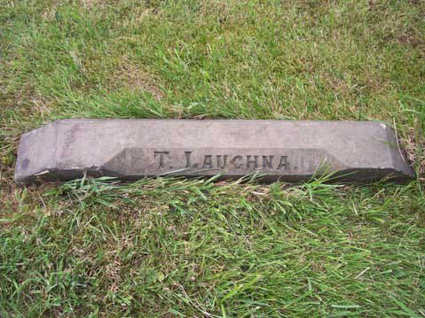 The simple marker for Thomas Laughna in Wingates St John churchyard. Photo by Pam Clarke, June 2006