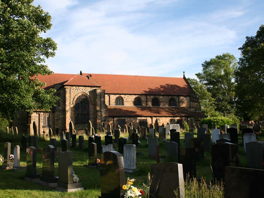 St Paul's in the Evening, Picture is copyright Sue Evans 2007 and used with permission