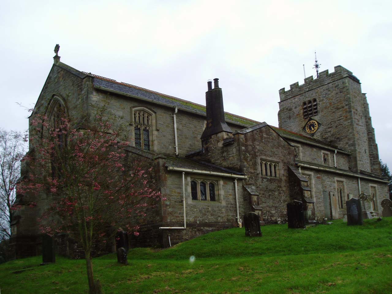 St Michael the Archangel, Whittington